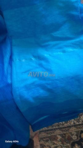 3 grands derz et 2 poufs