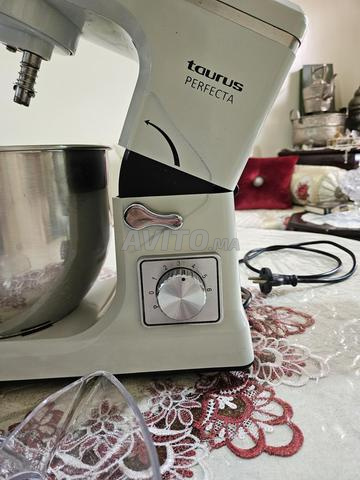 Robot pâtissier Taurus Perfecta avec accessoires - 2