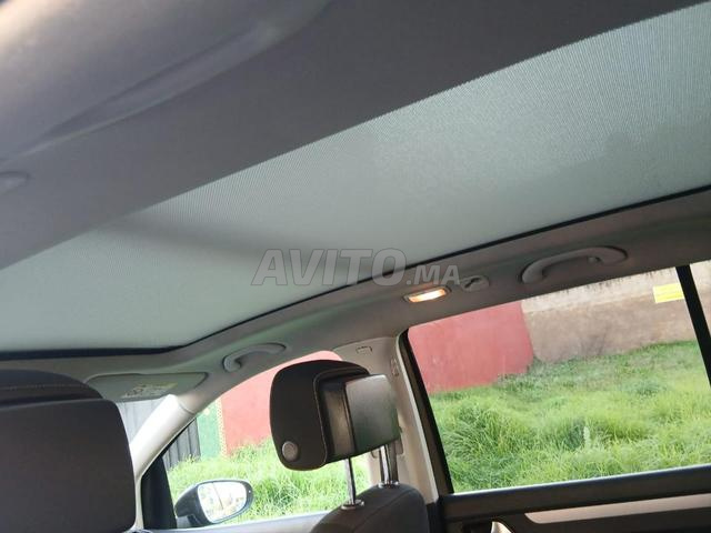 Volkswagen Touran ديزل أوتوماتيكي 2014 في فاس - 2