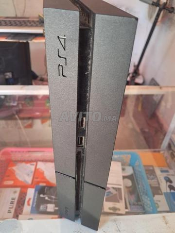 PlayStation 4 fat - 2