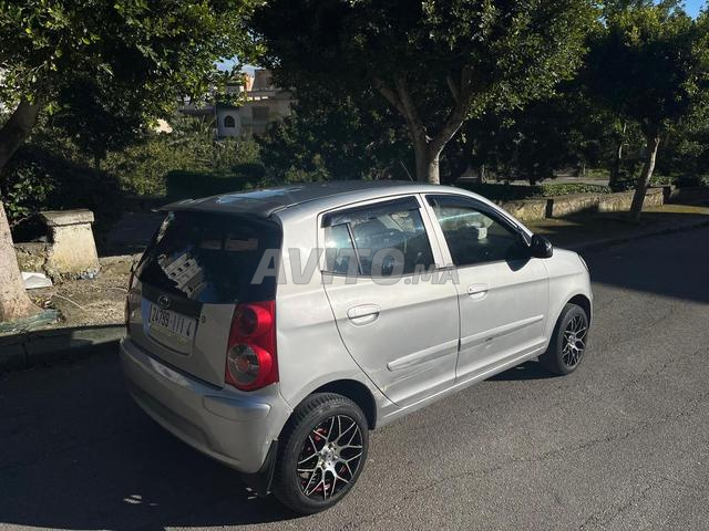 Kia Essence Manuelle 2011 à Tanger - 2