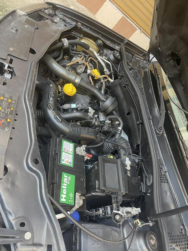 Renault Diesel Manuelle 2016 à Tanger