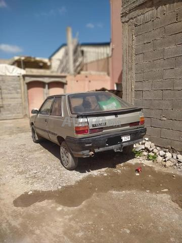 Renault Diesel Manuelle 1984 à Biougra