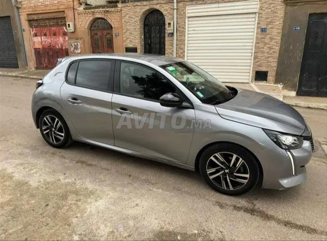 Peugeot 208 2023 - 2