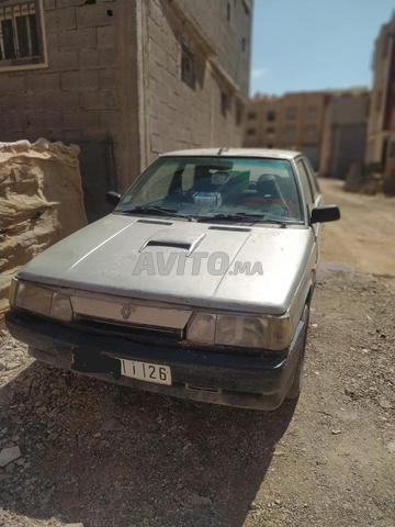 Renault Diesel Manuelle 1984 à Biougra - 2