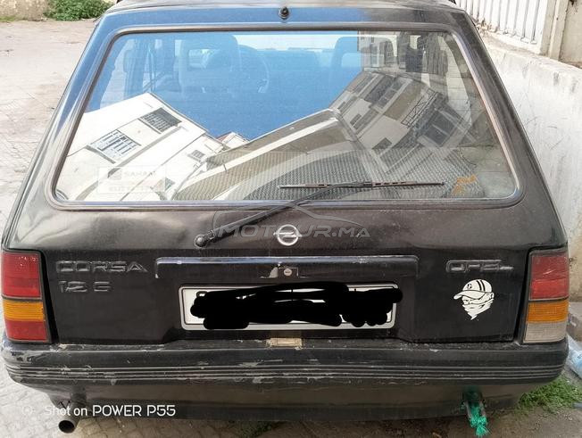 Corsa a 1986 .. en bon état 