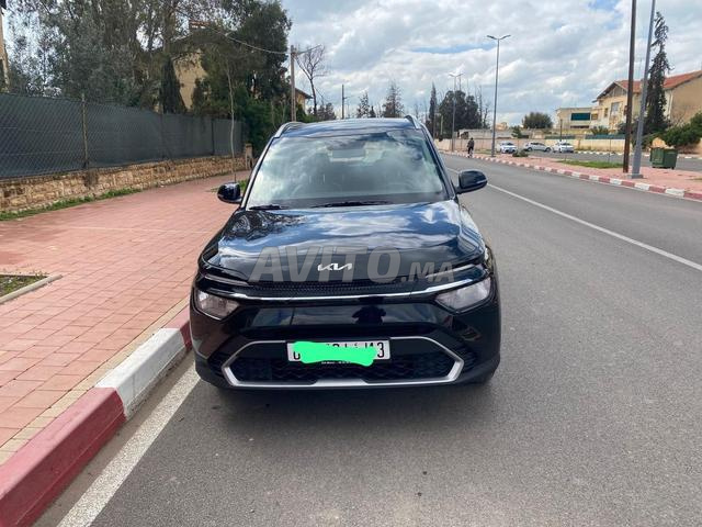 كيا كارينز 2023