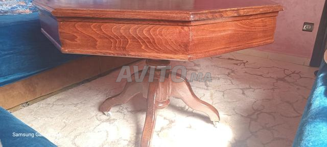 طاولة طعام في حالة جيدة . - 2