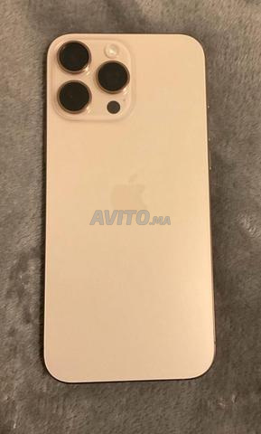 iPhone 16 pro كالجديد janv2025 - 2