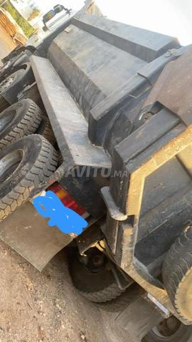 Camion à vendre de type Iveco 8/4 pneus neufs - 2