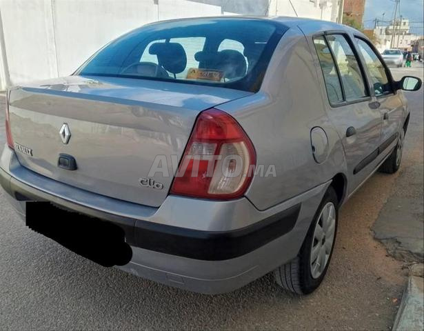 رونو كليو بنزين يدوية 2005 - 2