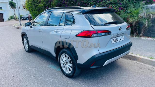 تويوتا كورولا X SUV هجينة أوتوماتيكية 2022 - 2