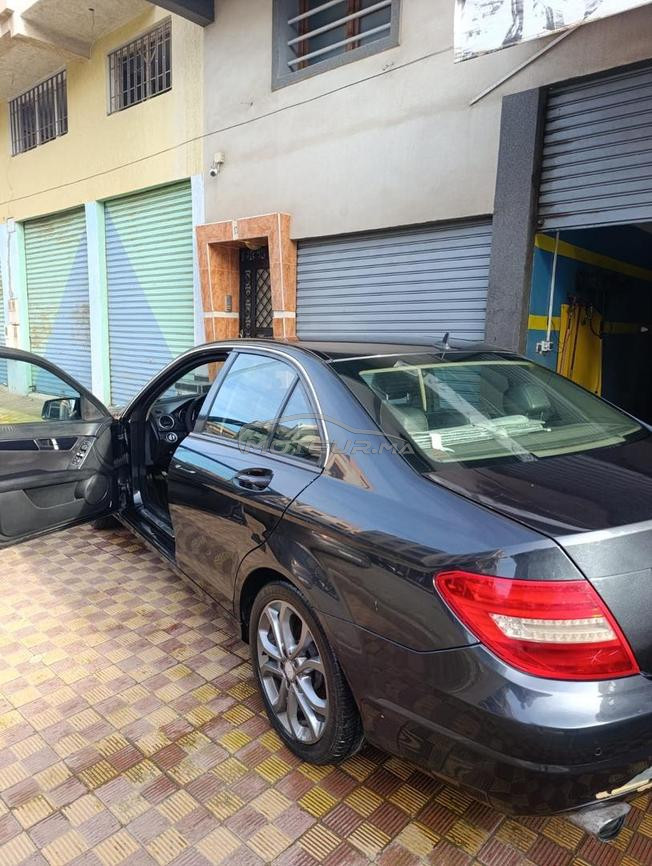 Mercedes-Benz Diesel Manuelle 2012 à El Jadida