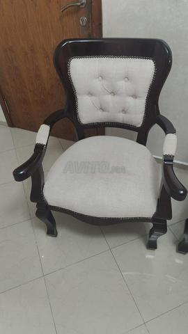 Salon classique élégant en très bon état - 2