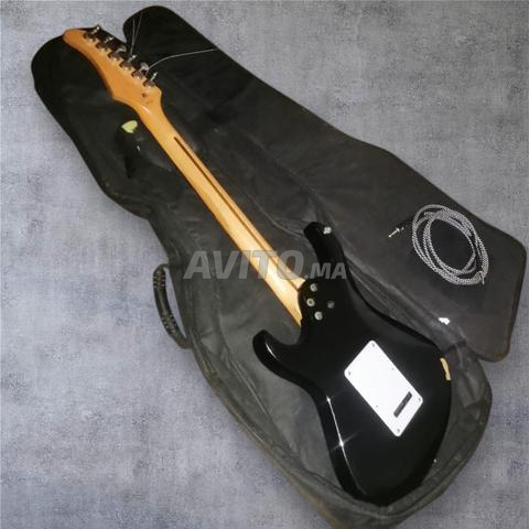 جيتار كهربائي أصلي كورت G210 - 2