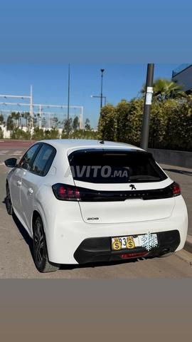 Peugeot 208 Diesel Manuelle 2024 à Casablanca - 2