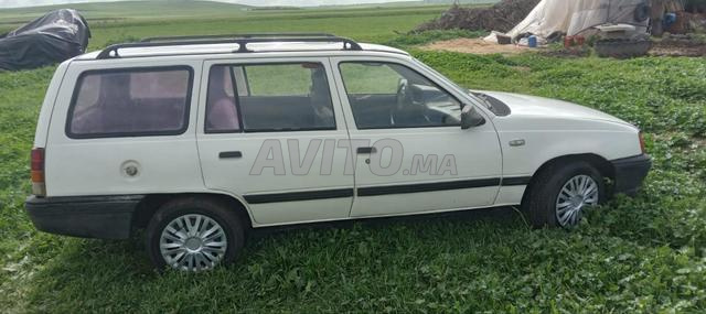 Opel kaddet modèle 1985 - 2