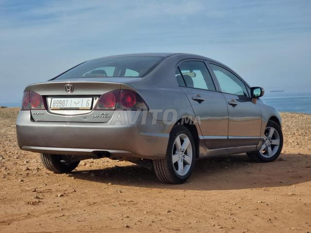 Honda Civic 2007 Automatique - 2