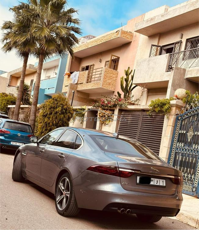 jaguar XF 2.0L