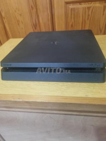 PS4 slim 1T flashée, propre - 2
