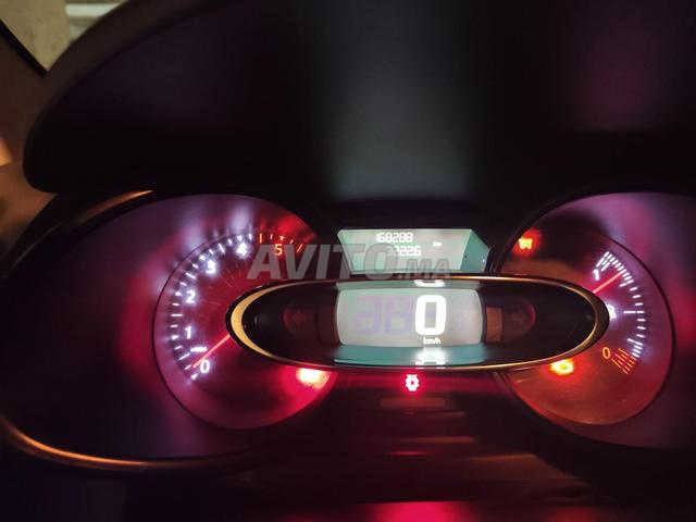 Renault Clio Diesel Manuelle 2018 à Rabat - 2