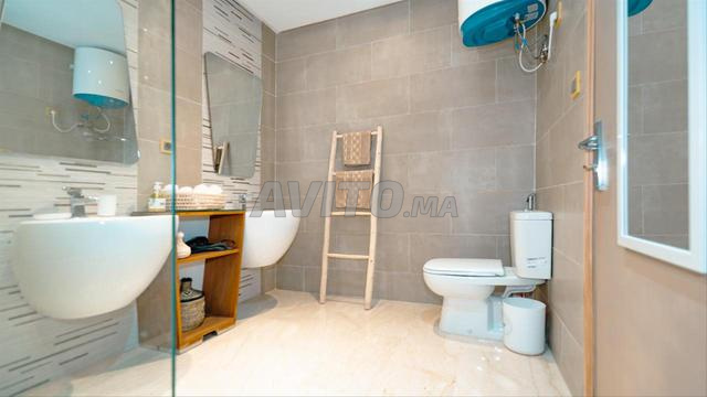 شقة مع شرفة كبيرة للإيجار اليومي - 2