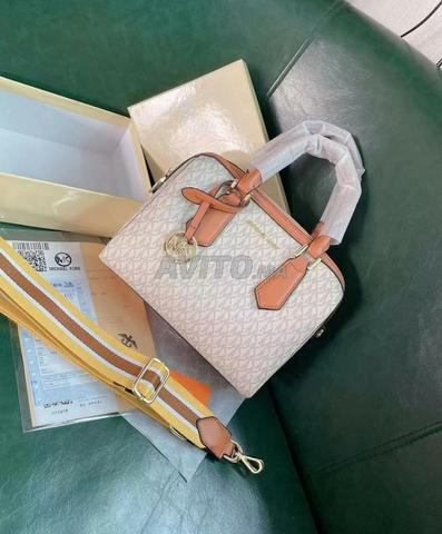 حقيبة سبيدي مايكل كورس MK8761 - 2