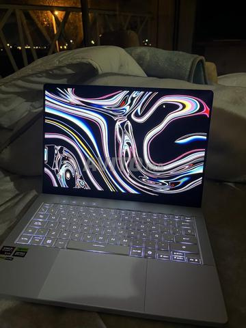 asus zephyrus g14 (2025) ryzen 9 HX 370 IA