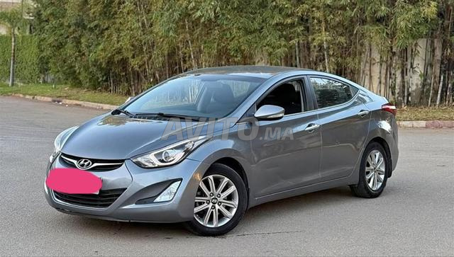 Hyundai Elantra - 2