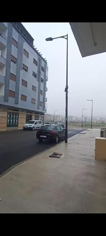 Local commercial avec salle de bain, titre de 45 mètres, près d'Addoha, route de Rabat - 2