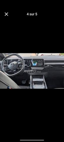 Renault Hybride Automatique 2024 à Casablanca