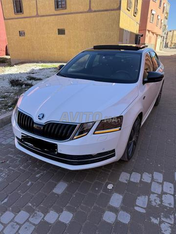 سكودا، أوكتافيا ل&