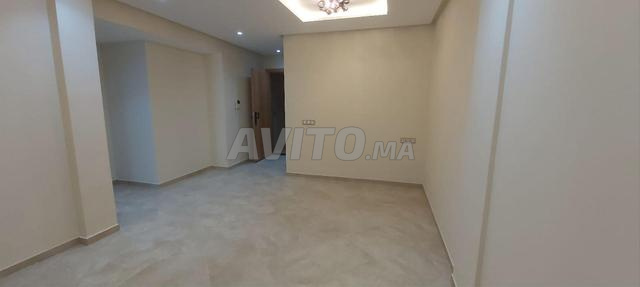 Appart 84 m² moyen standing à louer à Dar Bouazza - 2