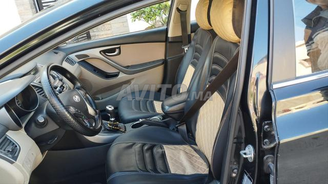 Hyundai Elantra 2017 | ديزل يدوي - الجديدة - 2