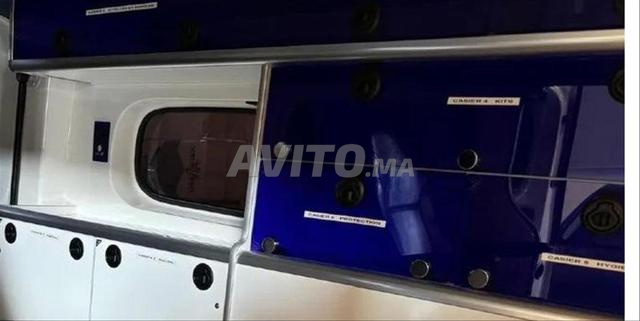 قفل دائري لسيارة إسعاف - 2