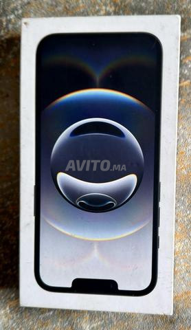 iphone 16 e jamais activé ( New ) - 2