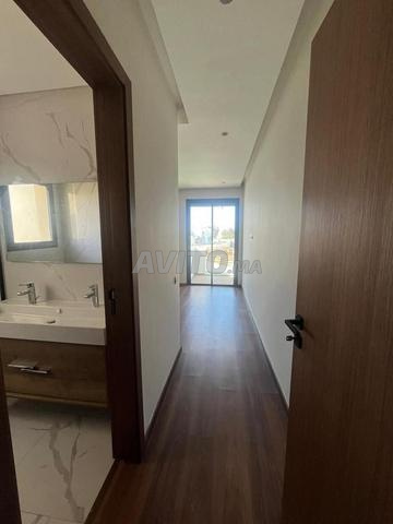 شقة للبيع في لا فيل فيرت - 2