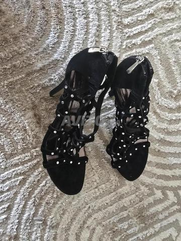 أحذية ماركة إيطالية