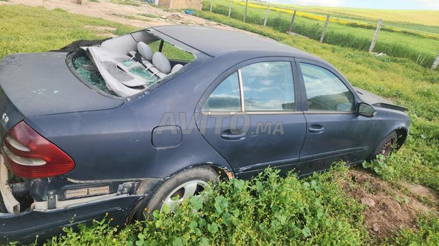 أجزاء السيارة مرسيدس 270cdi - 2