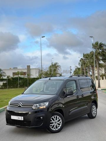 Citroën Berlingo Diesel Manuelle 2023 à Rabat - 2