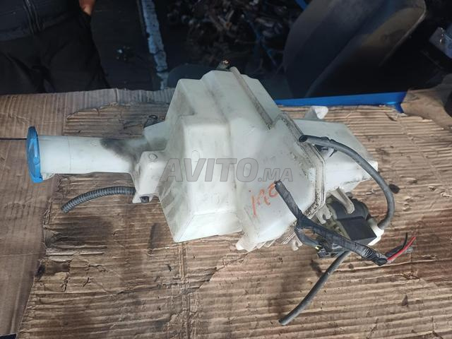 قنينة مساحات زجاج هيونداي i10