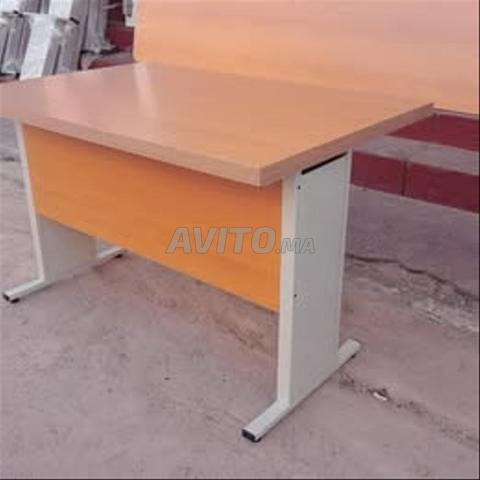 مكتب عصري وأنيق - مثالي للعمل - 2