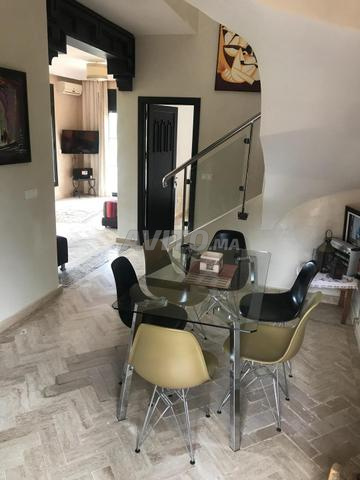 دوبلكس مع حديقة وسطح للإيجار - 2