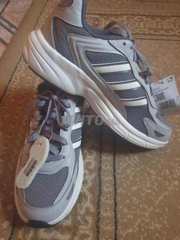 حذاء أديداس جديد - 2