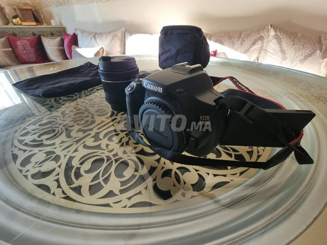 Canon 250D وعدسة أصلية وملحقات