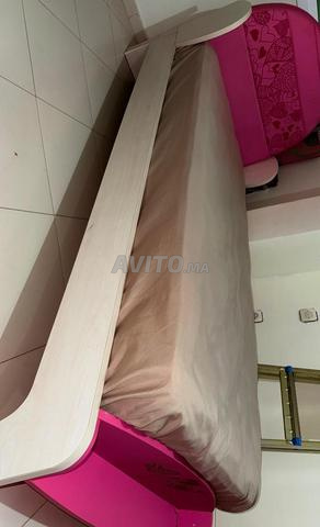 ناموسية ازربية - Lit avec son matelat et tapis - 2