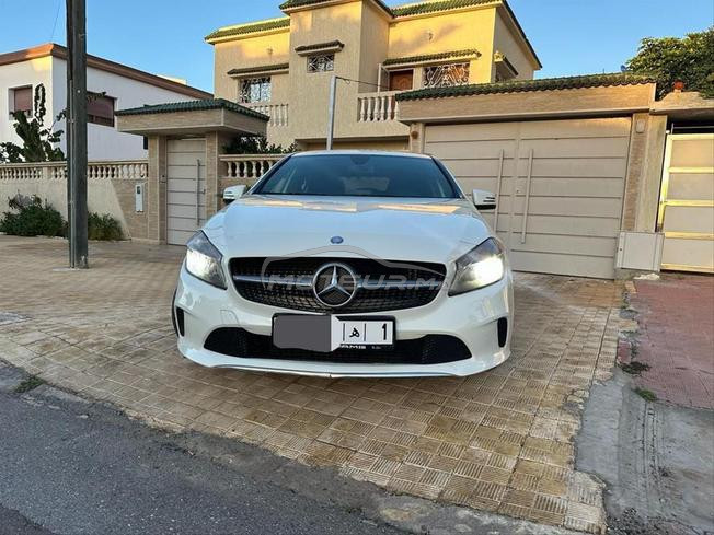 Mercedes-Benz 200 Diesel Automatique 2016 à Rabat