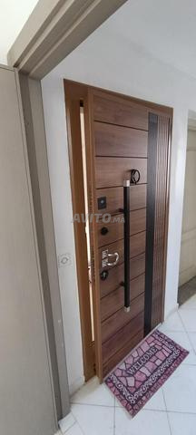 شقة مشمسة للكراء - غرفتين وصالون - حي هادئ - 2