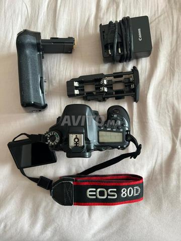 Canon EOS 80D - Tamron 16-300mm - Grip batterie - 2