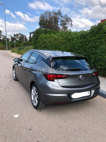 Opel Astra Diesel Manuelle 2021 à Casablanca - 2